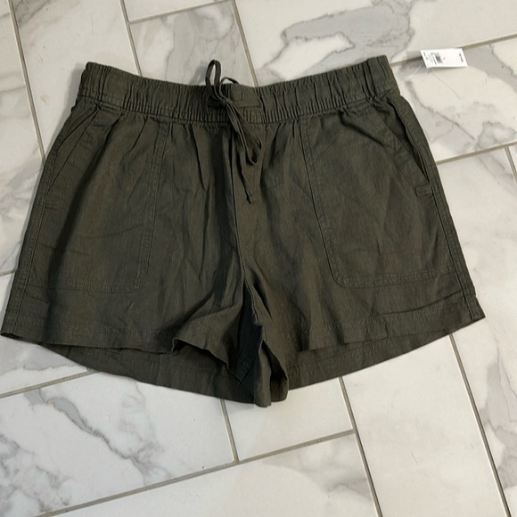GAP Pants - NWT Gap Shorts